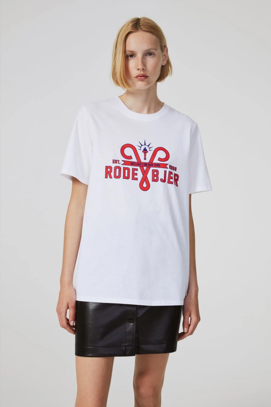 Rodebjer Women's White Willis Oversized T-Shirt - Comfortable Loose Fit Cotton Top