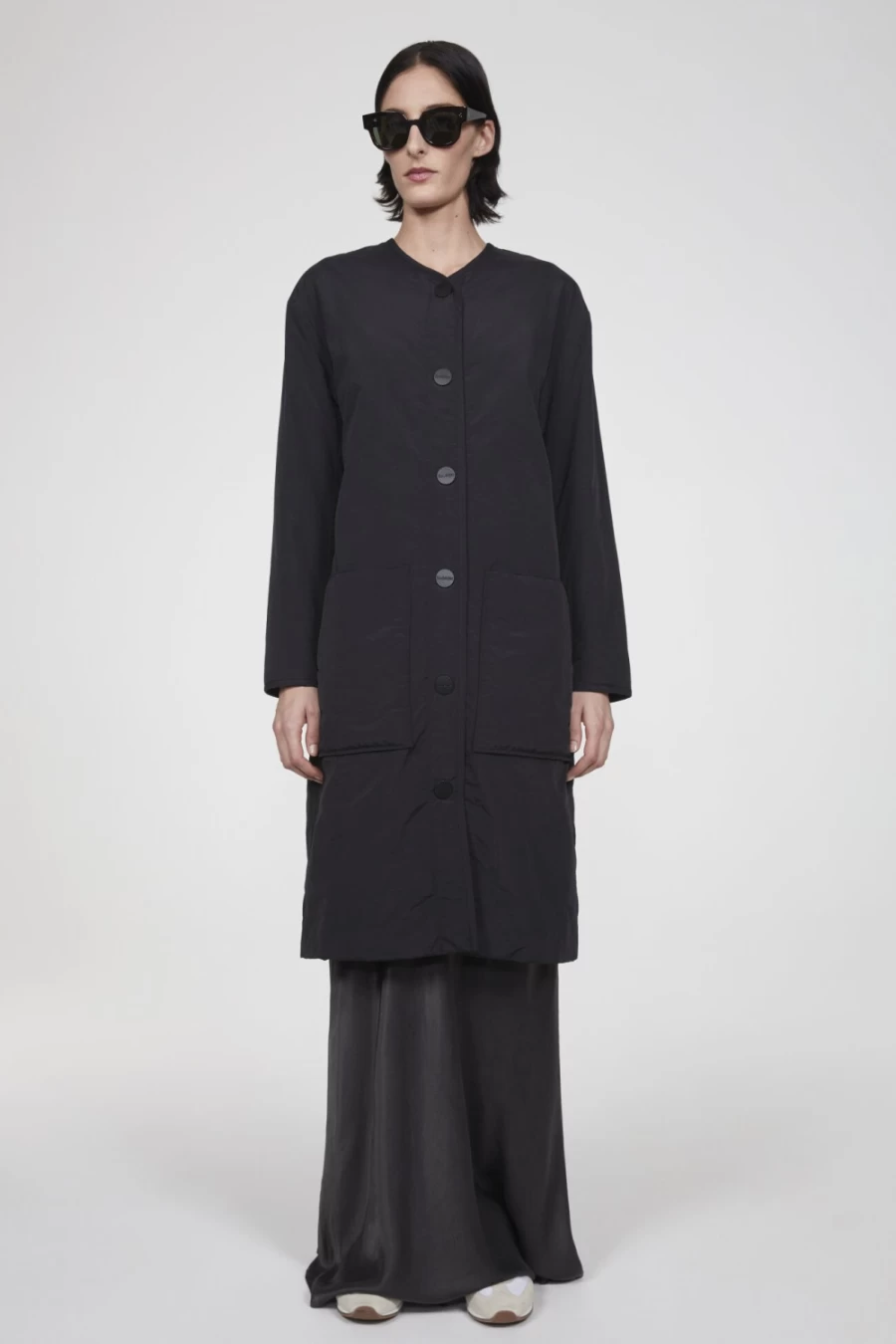 Rodebjer Women's Black Indie Coat - Stylish Outerwear for Winter