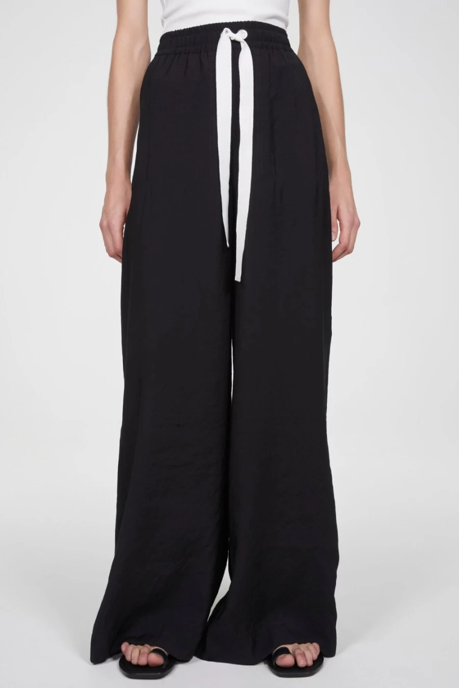 Rodebjer Women's Black Air Wide Pants - Stylish Comfort for Everyday Wear
