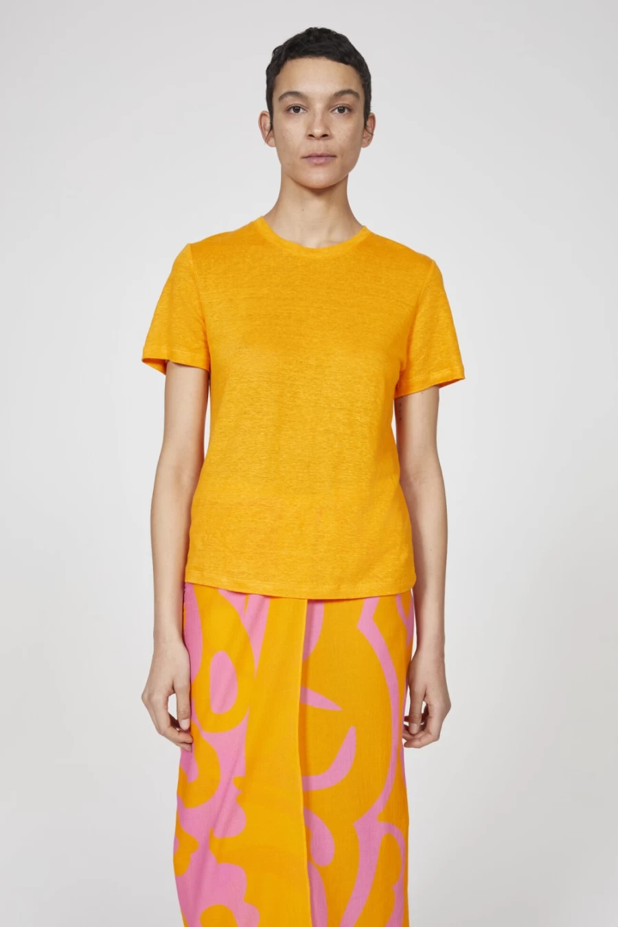 Rodebjer Women's Orange Haze Ninja Linen T-Shirt - Breathable Summer Top