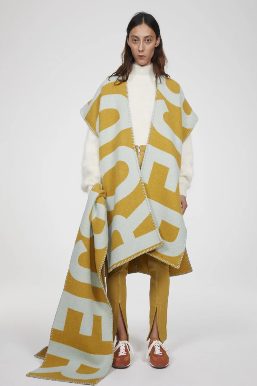 Rodebjer Women's Golden Brown Wool Poncho with Logo - Cozy Winter Cape